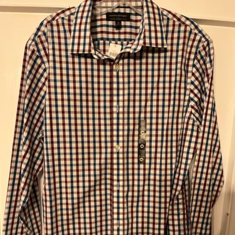Banana Republic Medium, Button Down: Non Iron Tailored Slim Fit NWT